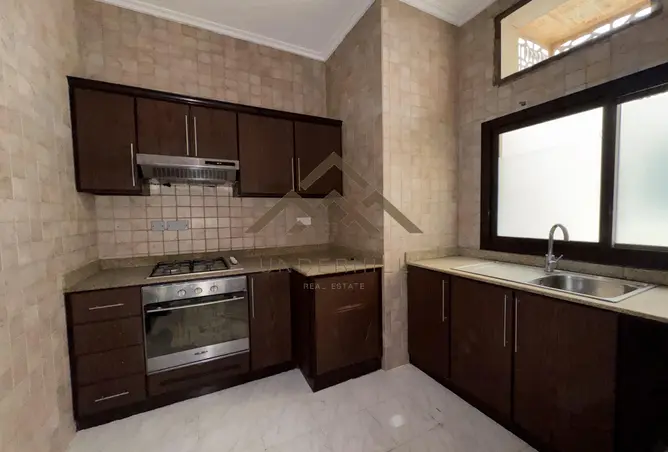 942629 - Property Image 3