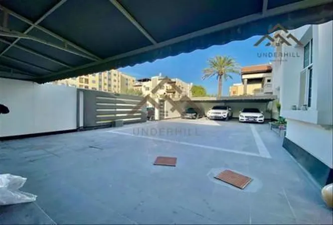 945598 - Property Image 2