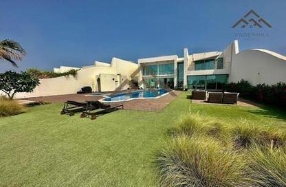 Villa - 5 Bedrooms - 7 Bathrooms for rent in Durrat Al Bahrain - Southern Governorate
