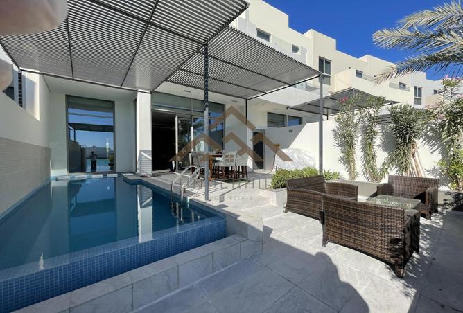 946906 - Property Image 2