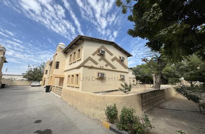 Staff Accommodation - Studio - 7+ Bathrooms for rent in Al Qadam - Northern Governorate