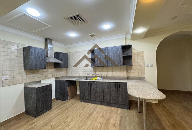 947215 - Property Image 3
