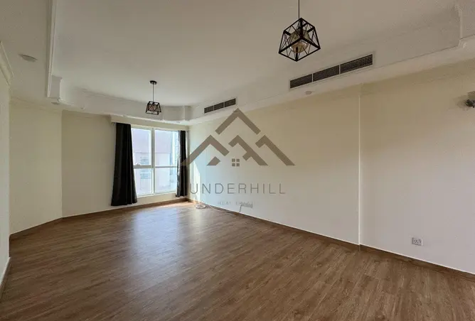 947217 - Property Image 2