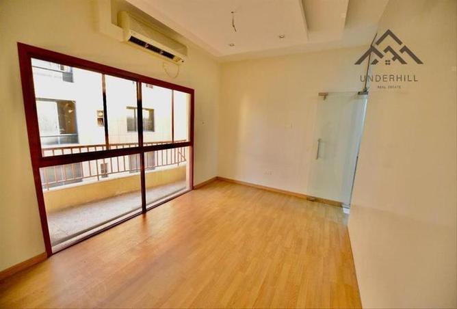 947865 - Property Image 3