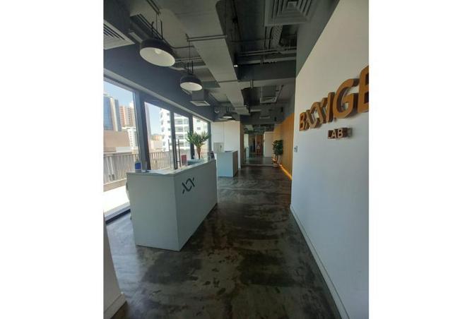 948033 - Property Image 2