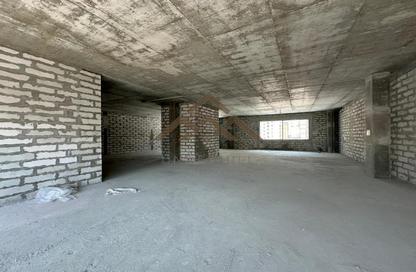 Shop - Studio - 4 Bathrooms for rent in Al Juffair - Capital Governorate
