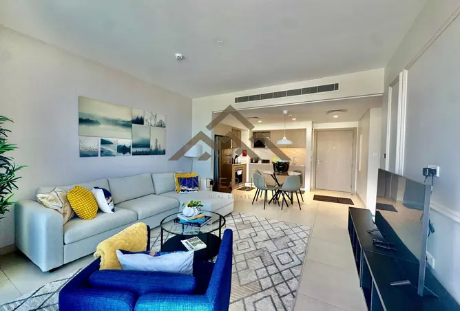 948239 - Property Image 2