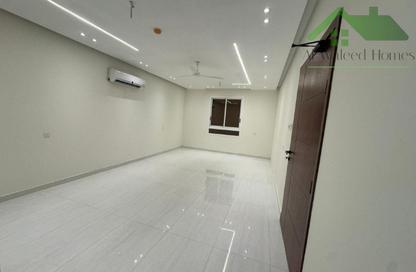 Apartment - Studio - 1 Bathroom for rent in Hidd - Muharraq Governorate