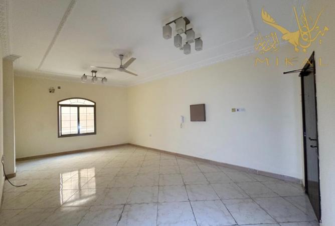 949443 - Property Image 2