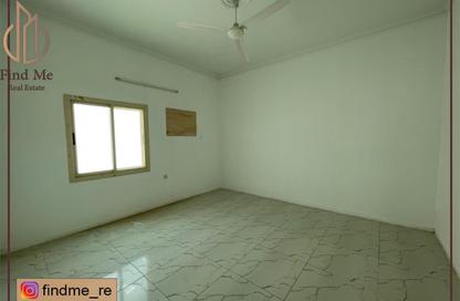 Apartment - 2 Bedrooms - 2 Bathrooms for rent in Galali - Muharraq Governorate