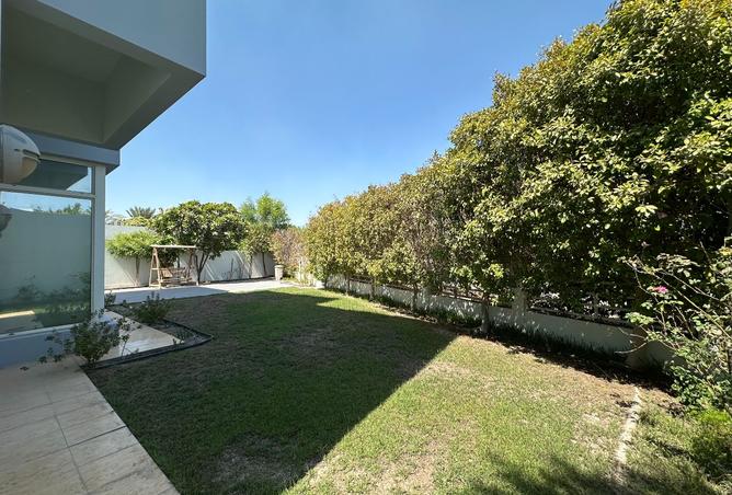 950371 - Property Image 3