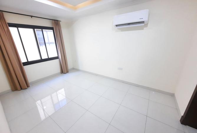 951104 - Property Image 3