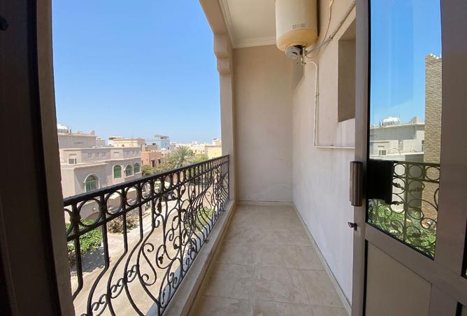 951476 - Property Image 2