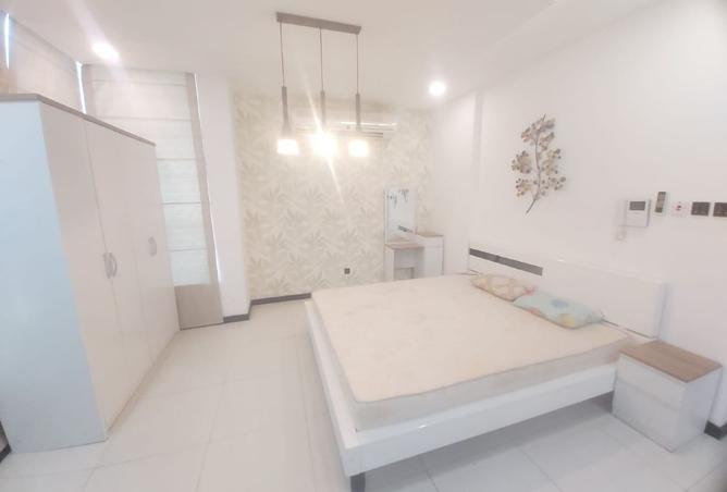 951681 - Property Image 2