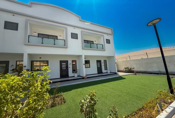 952048 - Property Main Image