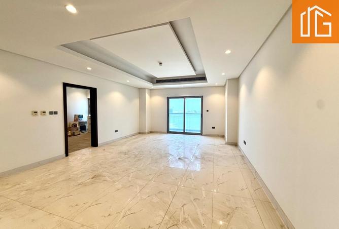 952475 - Property Image 2