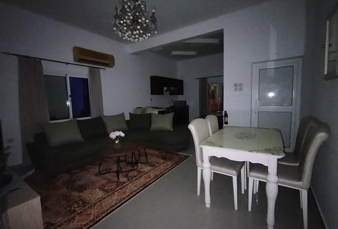 952848 - Property Image 2