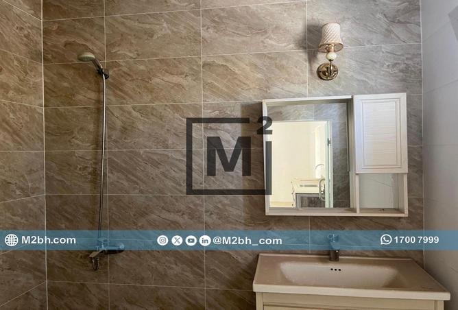 953840 - Property Image 3