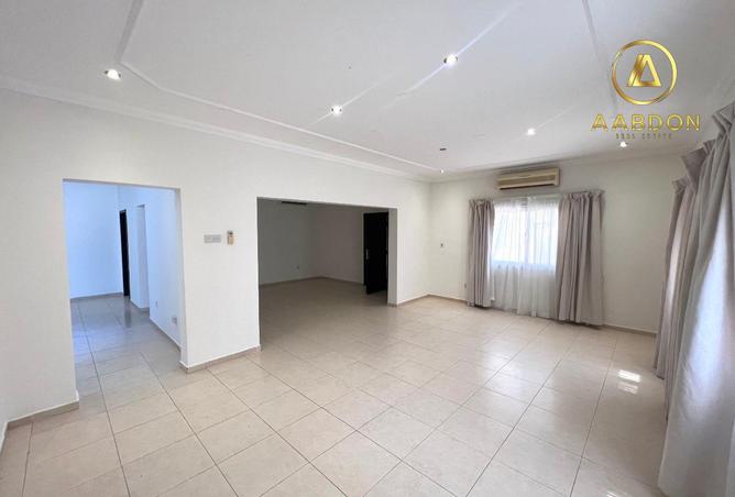 954049 - صورة العقار 2