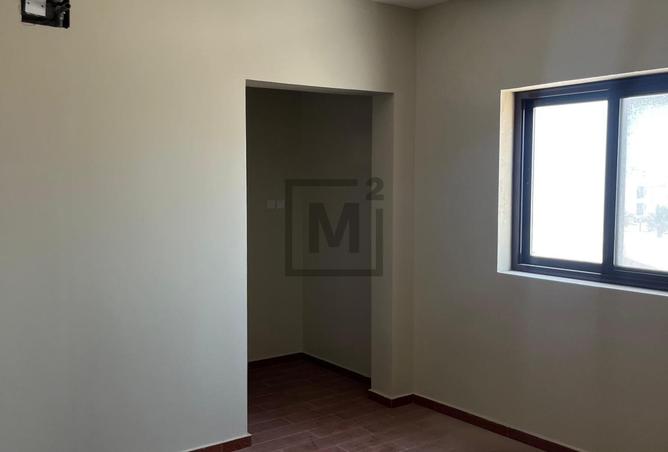 953803 - Property Image 2