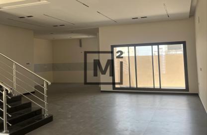 فيلا - 3 غرف نوم - 4 حمامات للبيع في البسيتين - المحرق