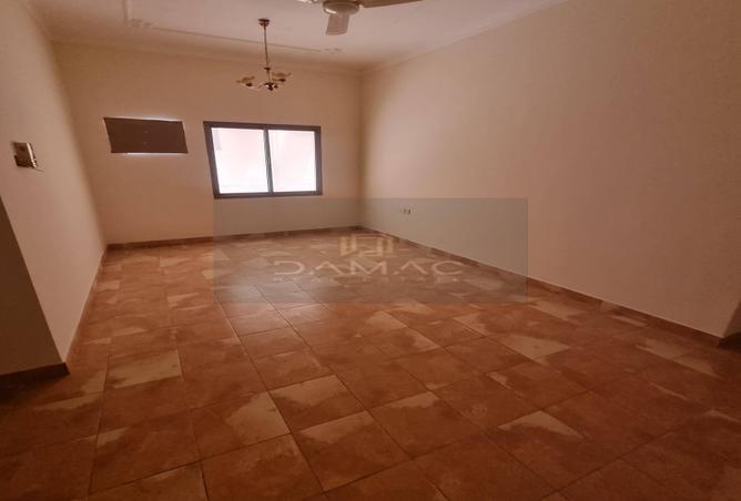 953905 - Property Image 2