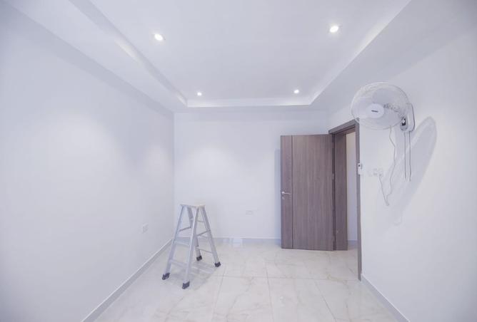 954182 - Property Main Image