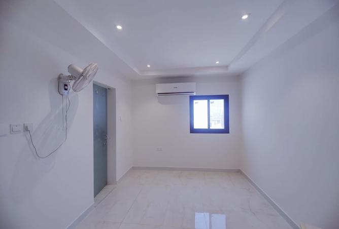 954182 - Property Image 2