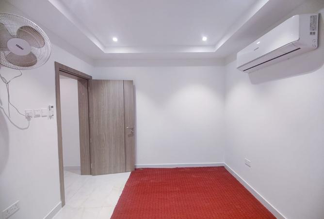 954182 - Property Image 3