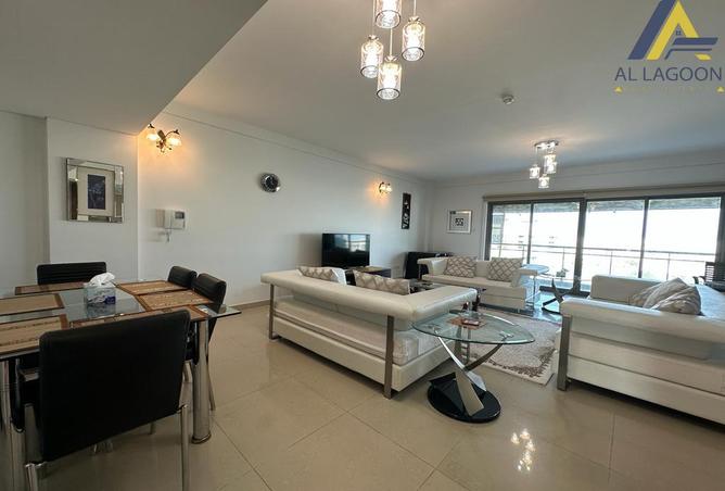 955163 - Property Image 2