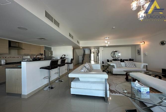 955163 - Property Image 3