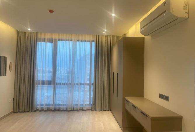 955408 - Property Main Image