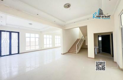 Villa - 4 - 5 for sale in Busaiteen - Muharraq Governorate