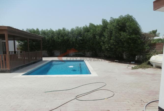 956646 - Property Image 3