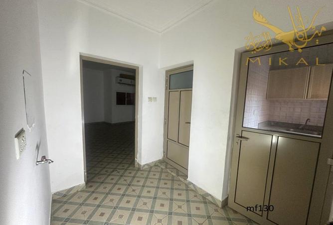 955826 - Property Main Image