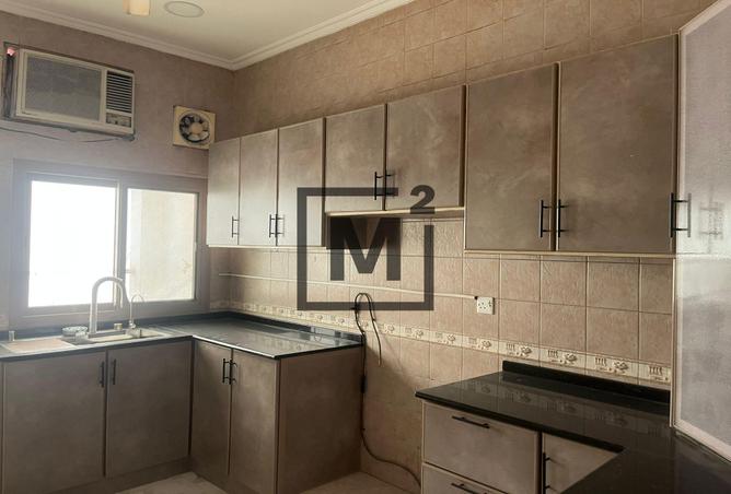 956371 - Property Image 2