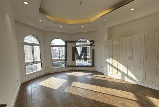 956209 - Property Main Image