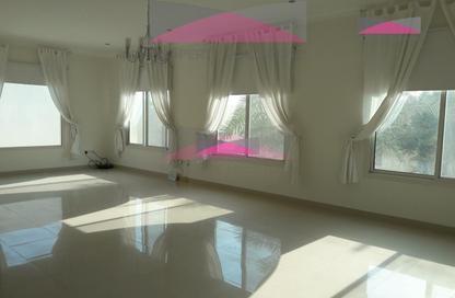 Villa - 4 - 5 for rent in Hamala - Northern Governorate