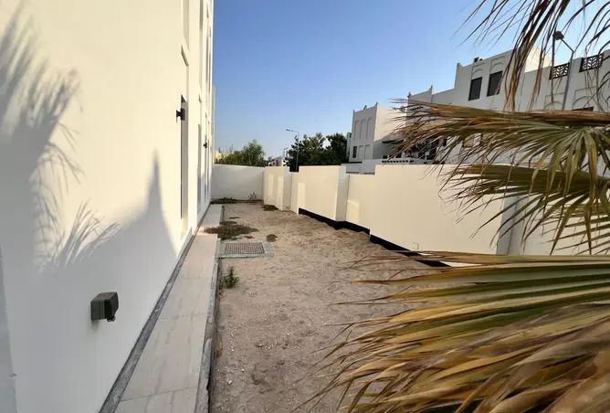 956890 - Property Image 3