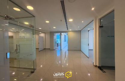 مكتب - 5 غرف نوم - 2 حمامات للبيع في السيف - محافظة العاصمة