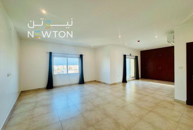 978140 - Property Image 2