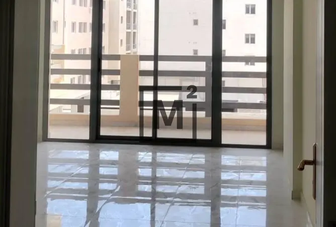 957512 - Property Image 2