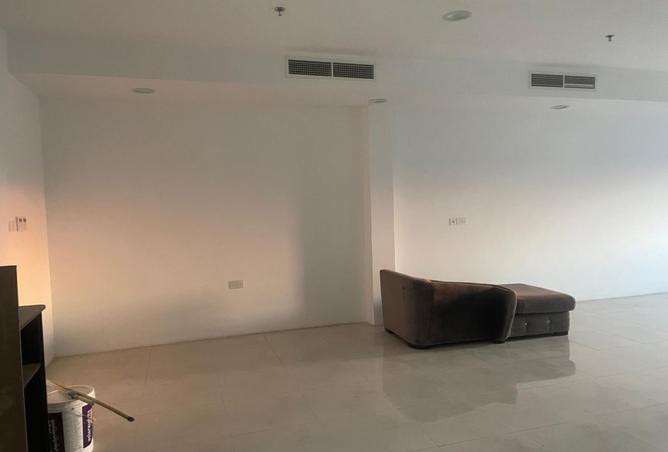 998516 - Property Image 2