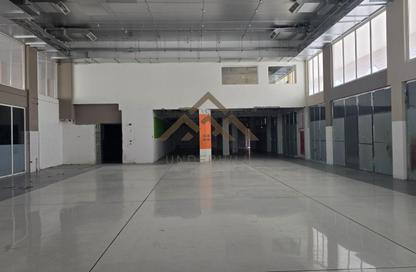 Retail - Studio - 4 Bathrooms for rent in Riffa Al Sharqi - Riffa - Southern Governorate