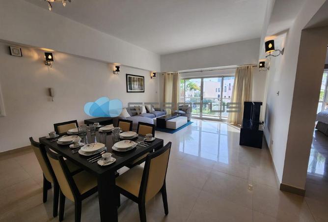 958865 - Property Image 2