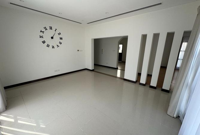 54682712 - صورة العقار 3
