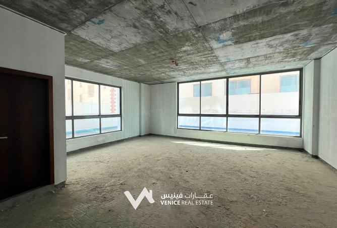 959940 - Property Image 2