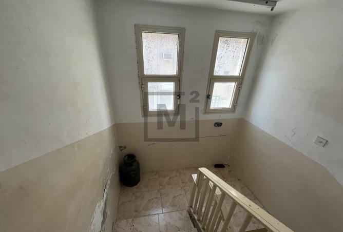 960439 - Property Image 2