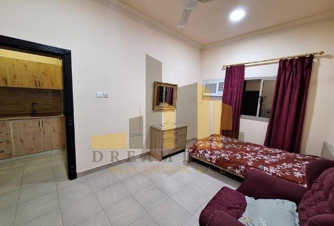 988783 - Property Image 2