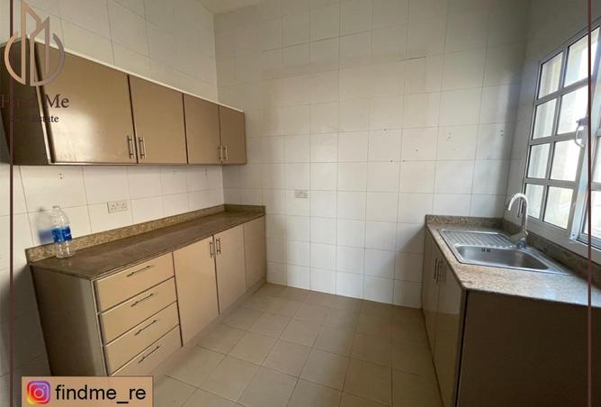 960212 - Property Image 2